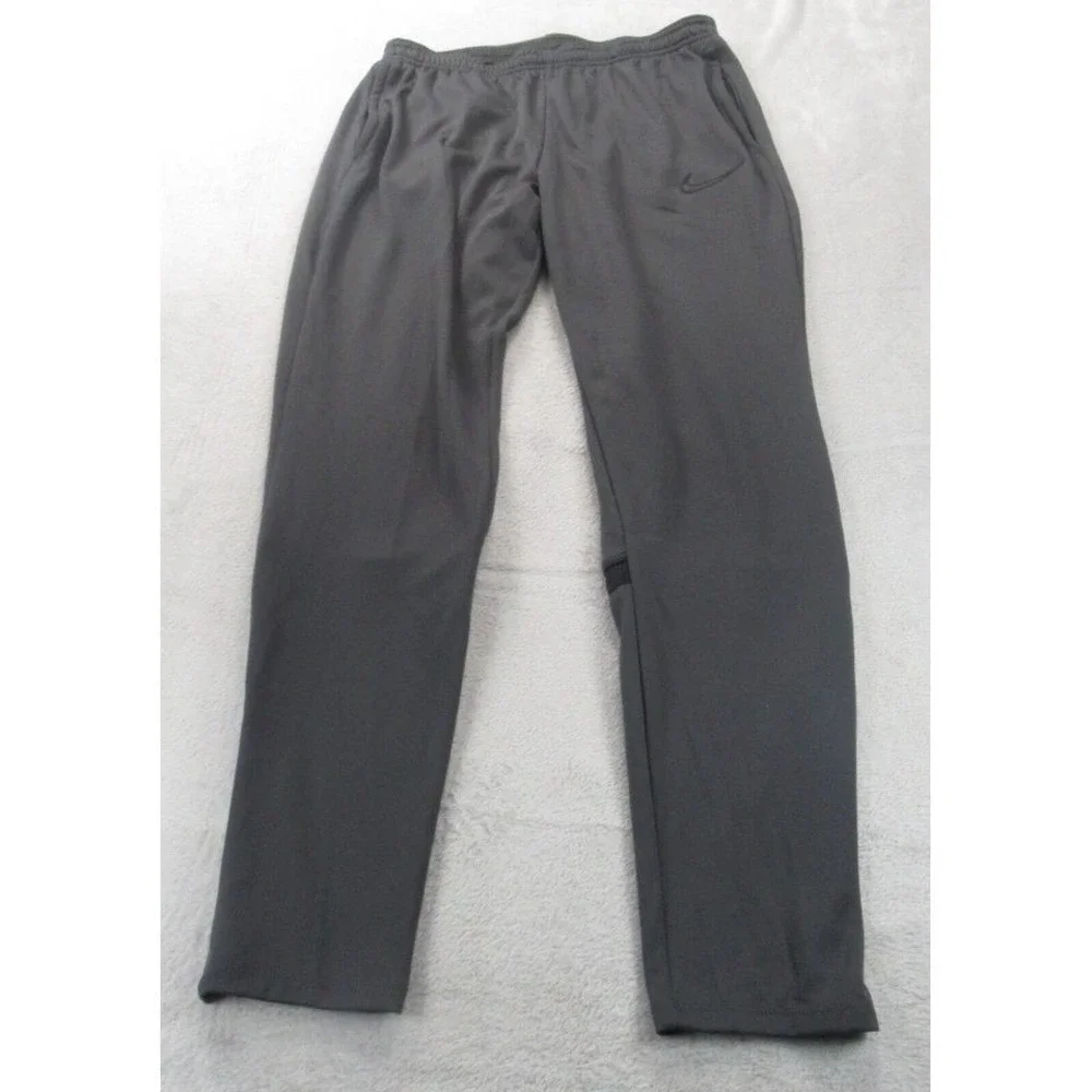 Nike versatile pair